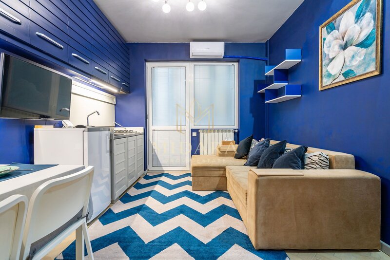 Aurel Vlaicu, 2 camere, mobilat, utilat, top, etaj 1, 107.000 €.