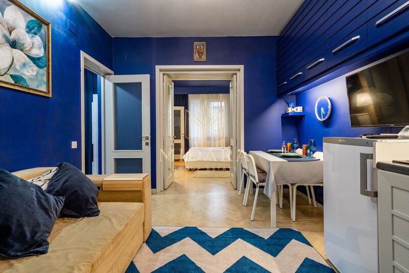 Aurel Vlaicu, 2 camere, mobilat, utilat, top, etaj 1, 107.000 €.